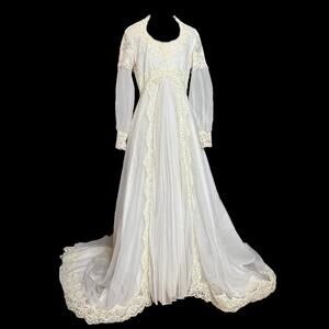 Vintage Victorian Style Wedding Gown Ivory Lace Open Back Dress Sheer Sleeves 6